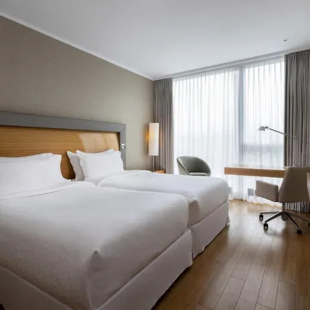 Four Points By Sheraton Panoramahaus 4*