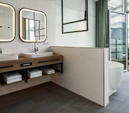 Four Points By Sheraton Panoramahaus