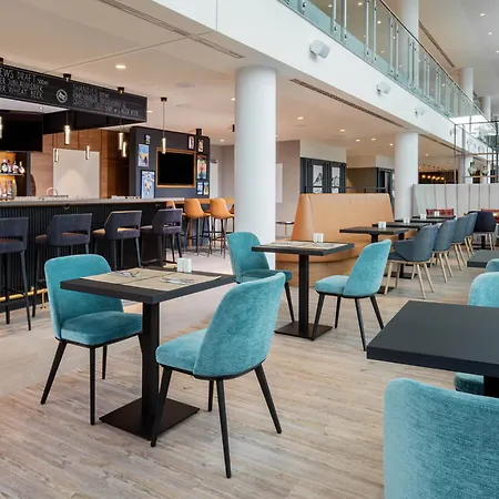 Four Points By Sheraton Panoramahaus Hotel 4*