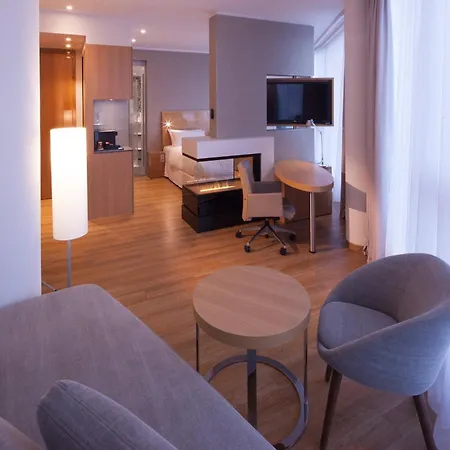 Four Points By Sheraton Panoramahaus Ξενοδοχείο Ντορνμπίρν