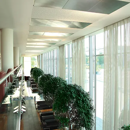 Four Points By Sheraton Panoramahaus 호텔 도른비른