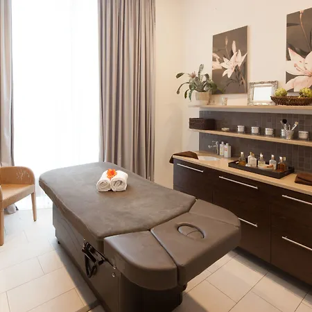 Four Points By Sheraton Panoramahaus Hotel 4*