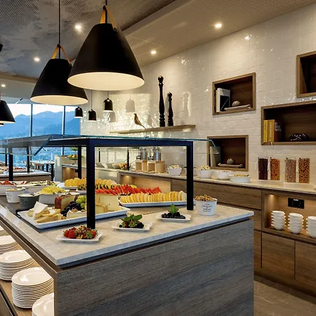 Four Points By Sheraton Panoramahaus 호텔 도른비른