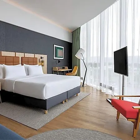 Four Points By Sheraton Panoramahaus Hotel 4*