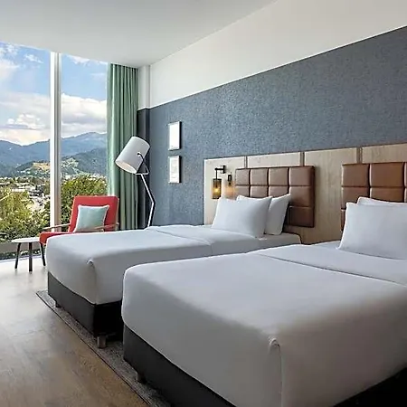 Four Points By Sheraton Panoramahaus Hotel 4*