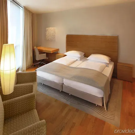 Four Points By Sheraton Panoramahaus Ξενοδοχείο Ντορνμπίρν